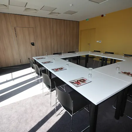 Hotel Padja & 4*